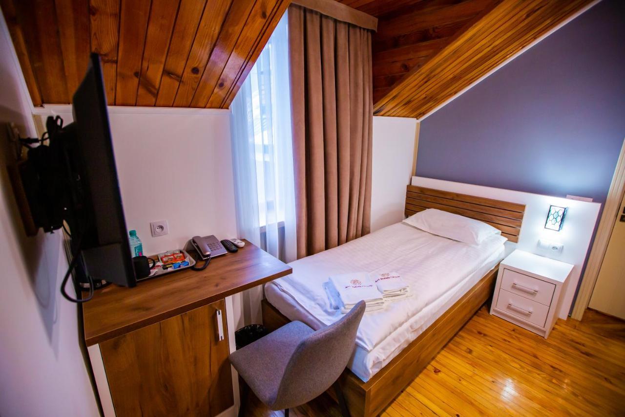 Art Eco Hotel Ташкент Екстериор снимка